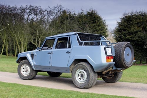 Lamborghini LM002