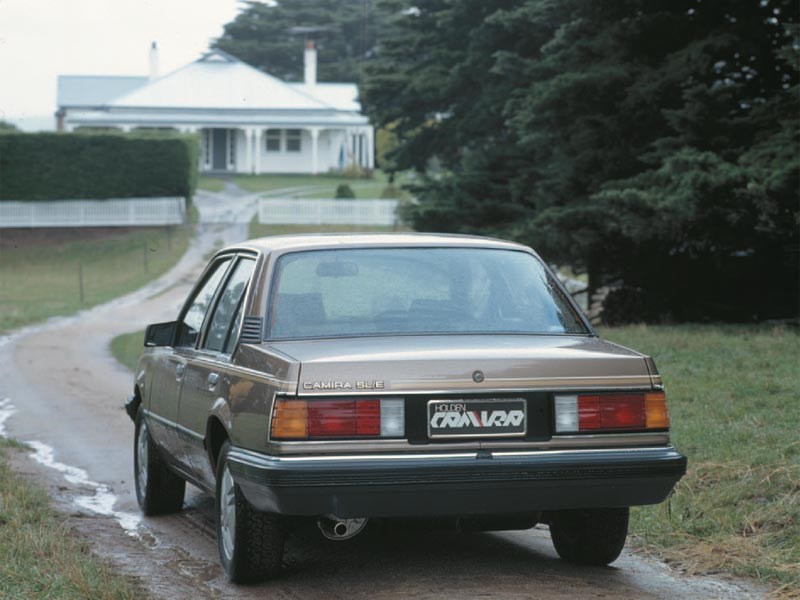 Holden Camira