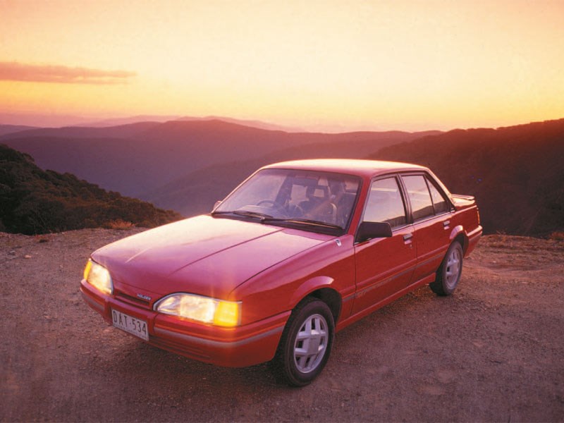 Holden Camira