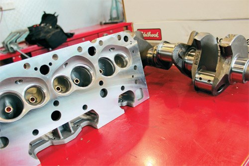 Project Chevrolet 350 small-block engine