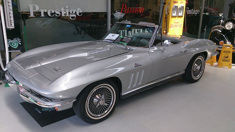 1966 Chevrolet Corvette Convertible (LHD)