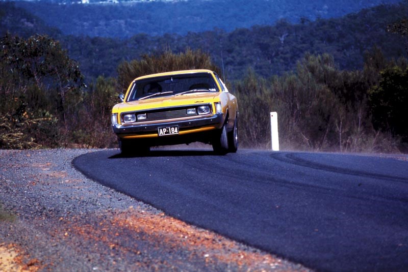1971-Chrysler-Valiant-VH_12-(E38-Ch).jpg