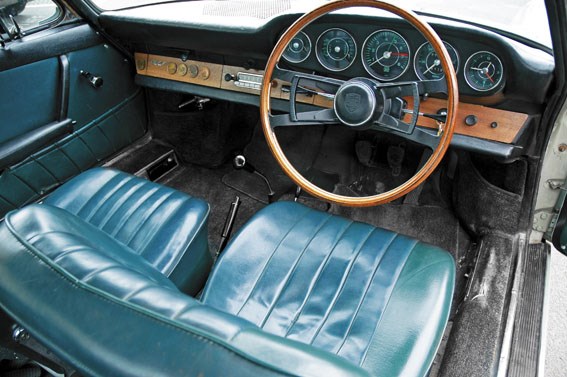 Porsche 911 (901) Interior