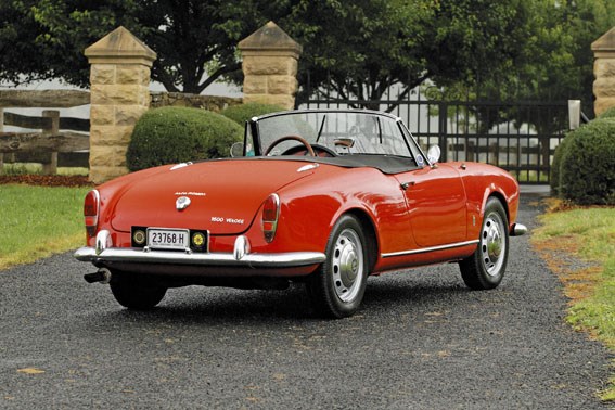 Alfa Romeo Giulia Spider