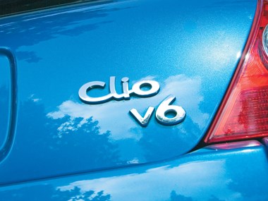 Renault Clio V6 255