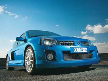 Renault Clio V6 255