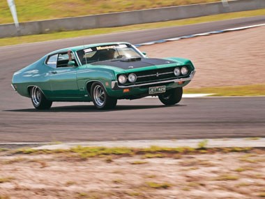 '72 Ford XA Falcon GT RPO83 vs '70 Ford Torino 429 SCJ