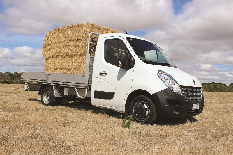 5995 Renault Master single cab chassis