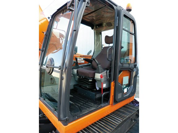 doosan-copy-5.jpg