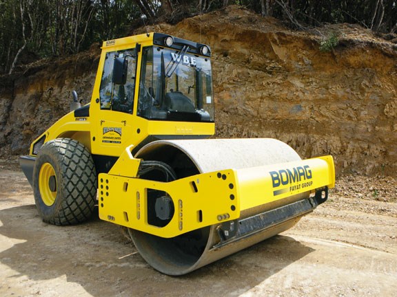 Bomag BW213D