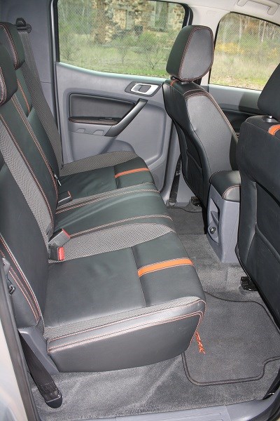 Ford Ranger Wildtrak 4x4 seats