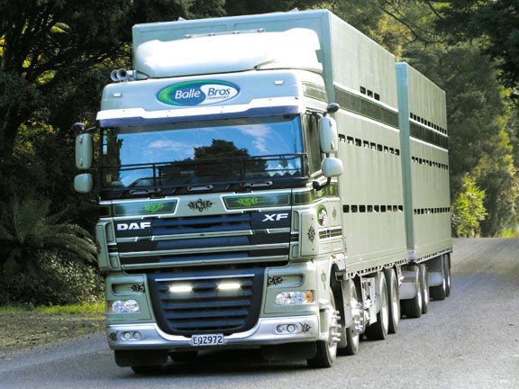 on the road DAF XF 105 truck