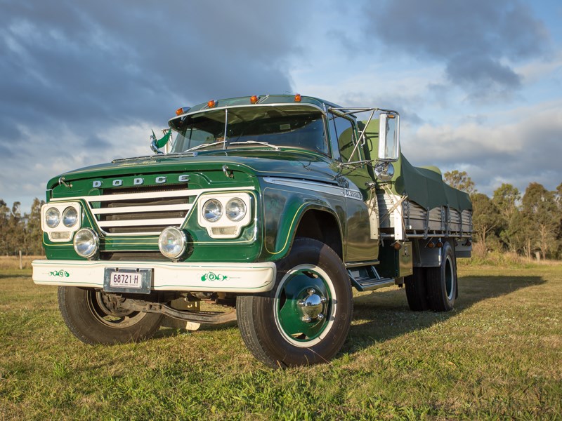 Classic Dodge delivers - 1971 Dodge AT4 475