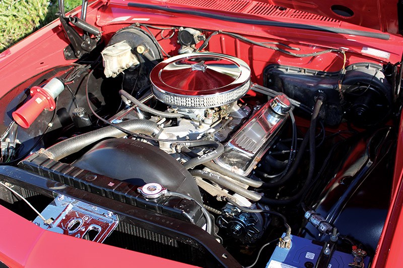 holden one tonner engine bay