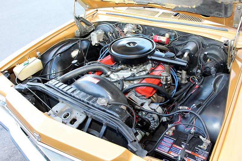 holden statesman engine bay