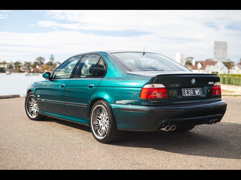 e39m5collecting2