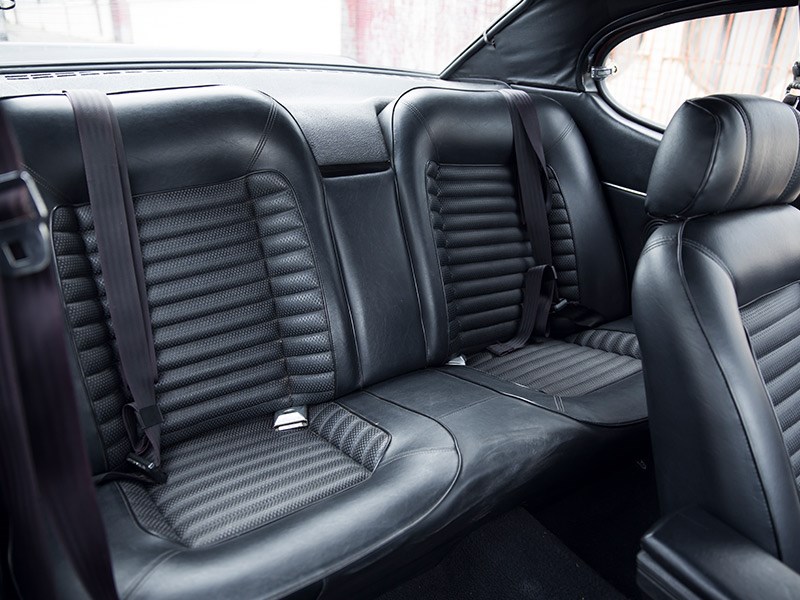 ford capri rs 3100 rear seats