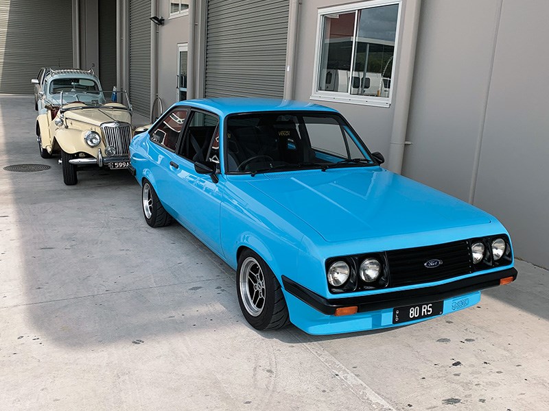 ford escort 4