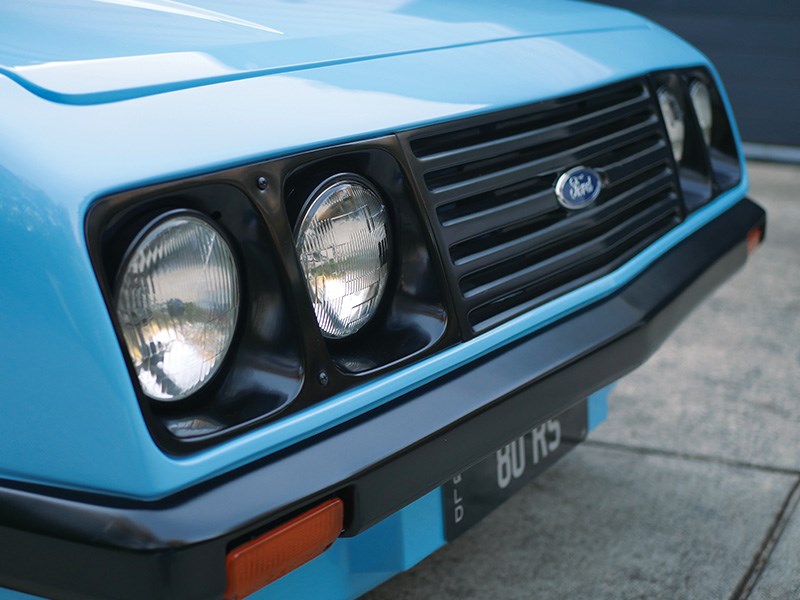 ford escort grille