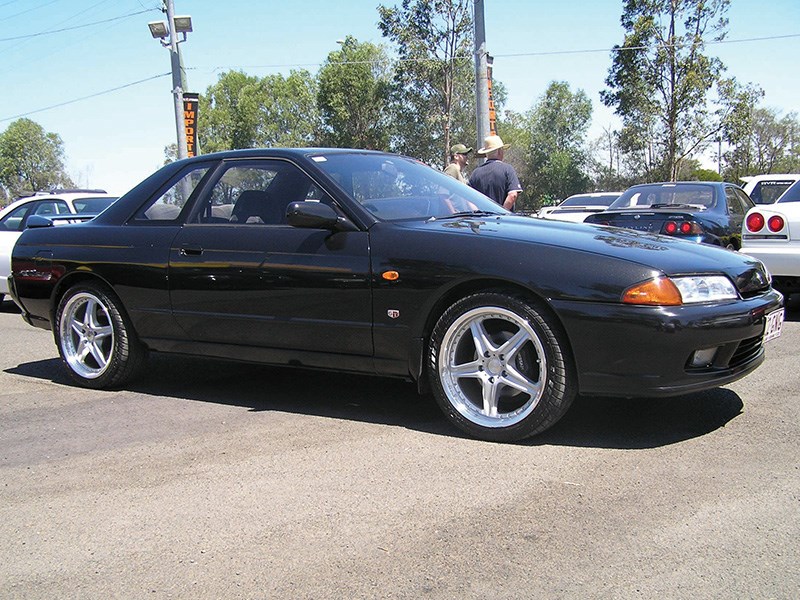 nissan skyline 4