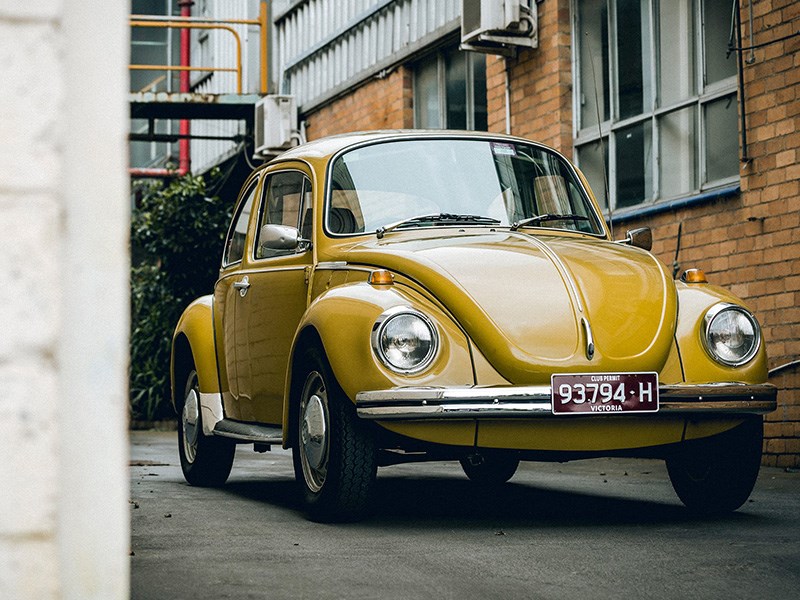 1973 volkswagen superbug front angle