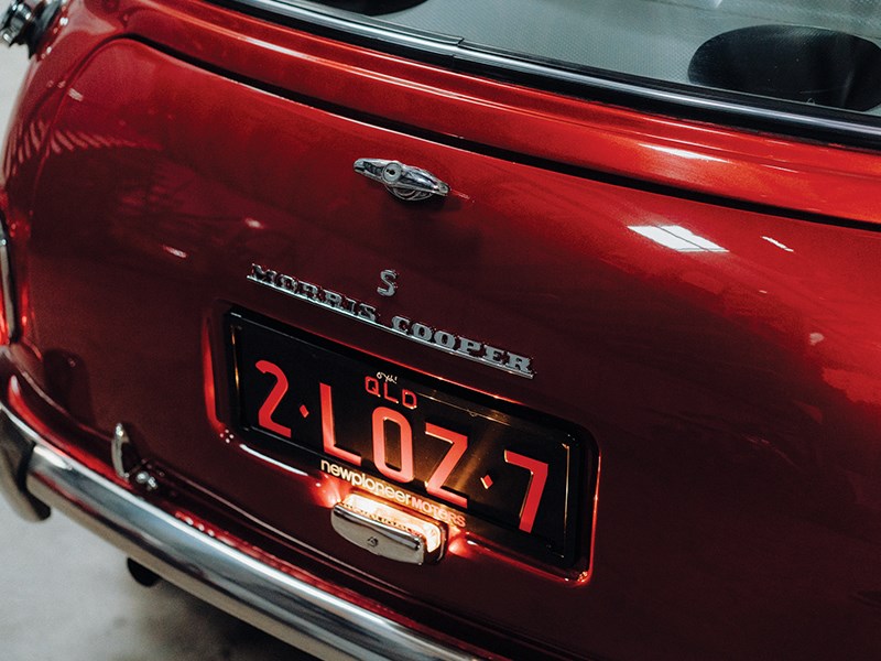 mini cooper s rear badge