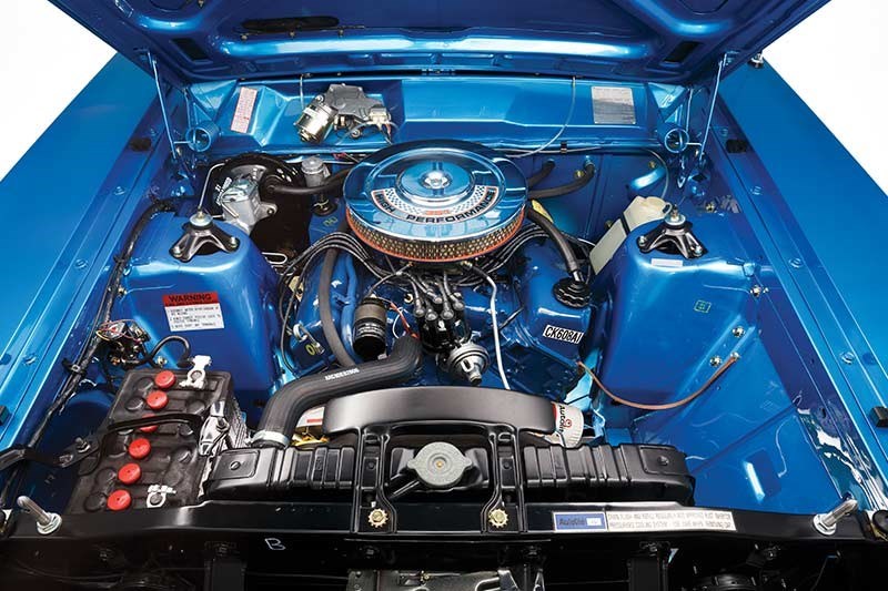 ford falcon xw gtho phase ii engine bay