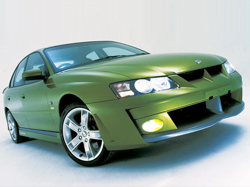 hsv clubsport front angle b