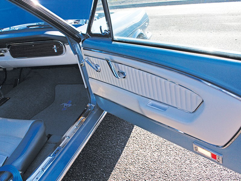 ford mustang interior