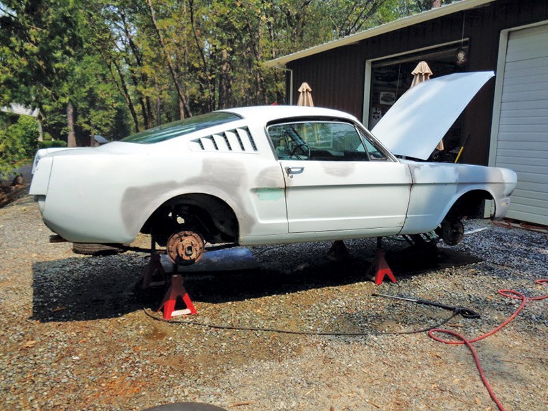 ford mustang resto 6