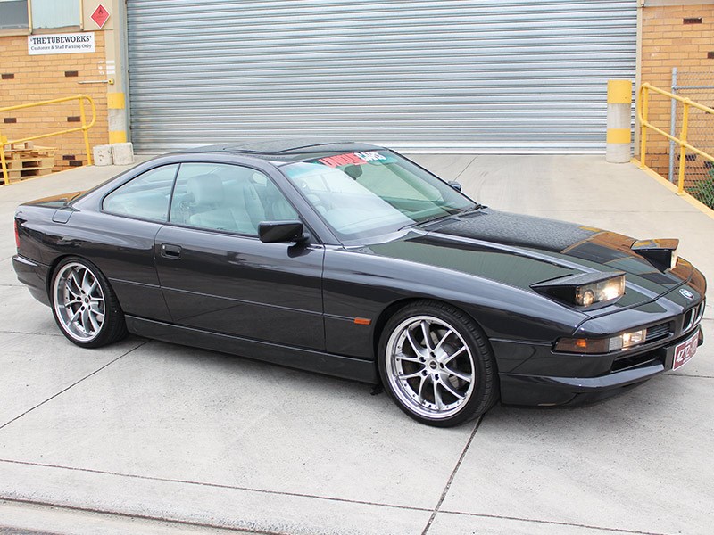 bmw 850 front angle