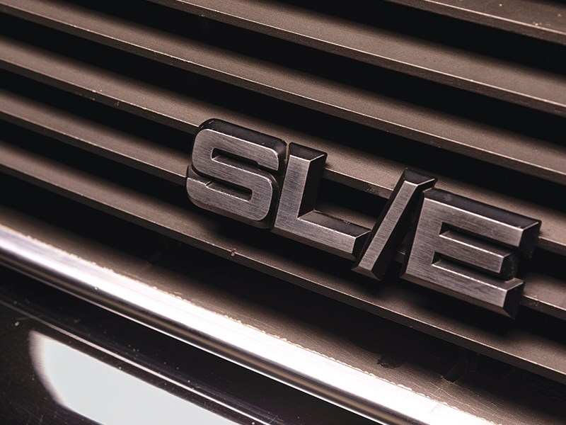 holden vh commodore sle badge