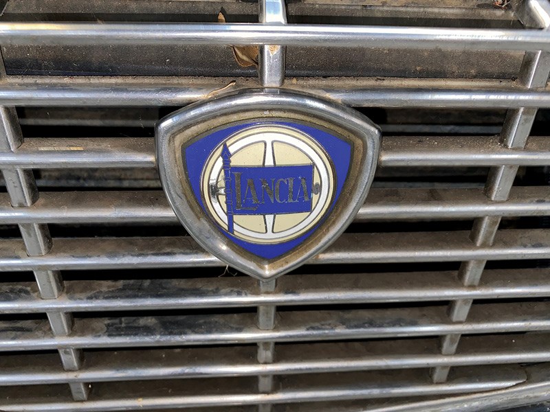 lancia barn find grille