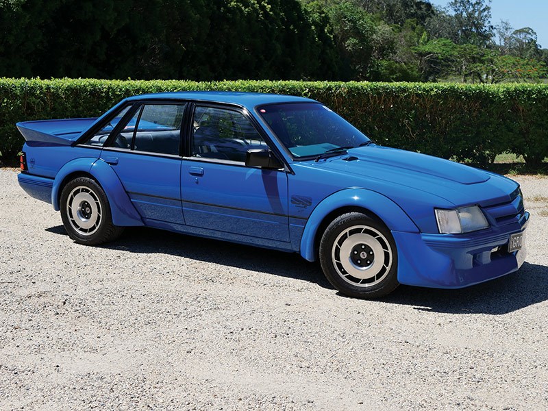 holden vk commodore after