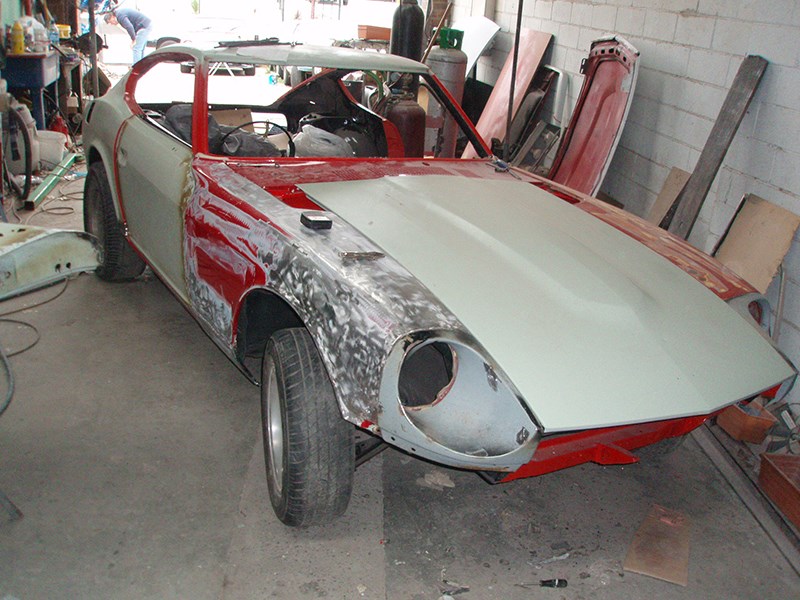 datsun 240z resto before 4