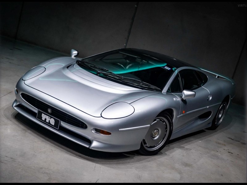 1993 Jaguar XJ220 – today's tempter