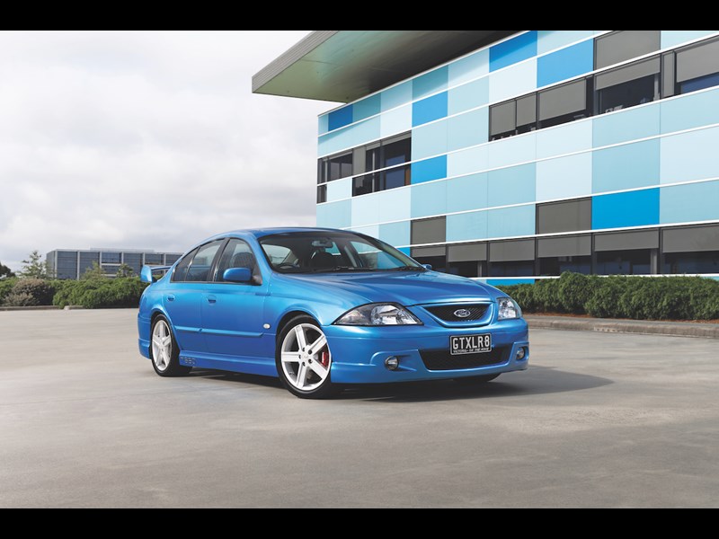 Unique Cars Issue 489 Tickford TS50 0002 HR