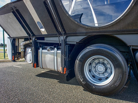 The B8RLE Euro 6 CAT allows easy access all around