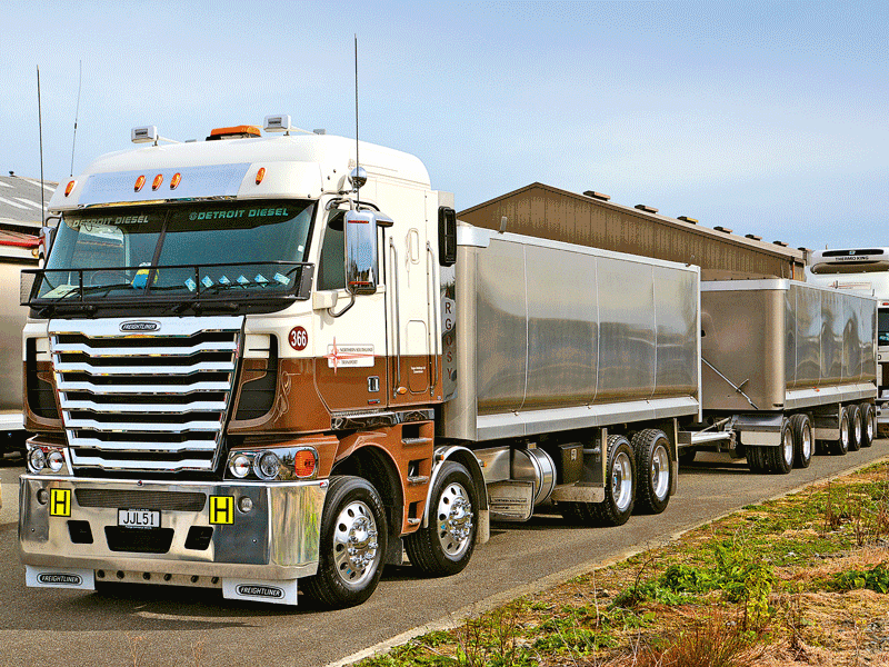 'Best Freightliner' was handed to this Argosy from NSTH 