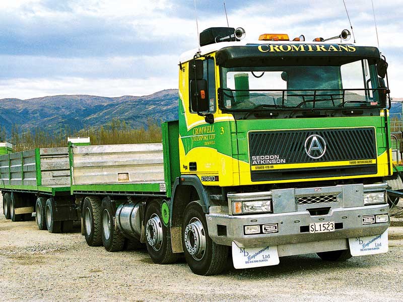 Old school trucks: Cromwell Transport