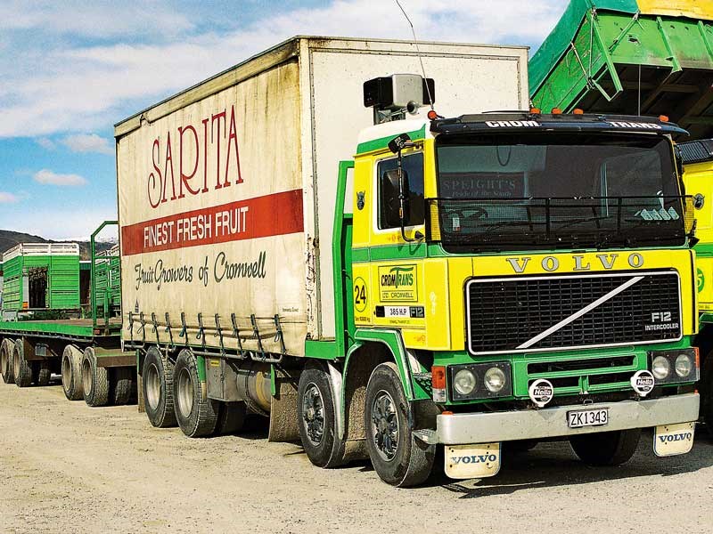 Old school trucks: Cromwell Transport