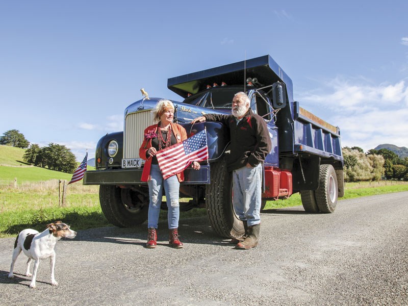 Cover story: 1954 Mack tipper