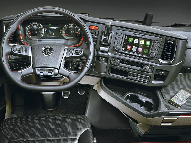Scania introduces Apple CarPlay