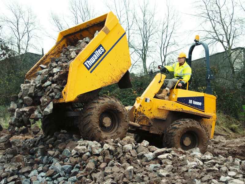 A 10-tonne dumper tipping rock