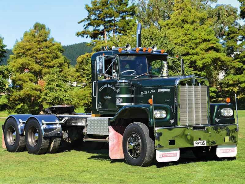 The Best Vintage Truck award went to Murrays Haulage and their immaculate LW Kenworth