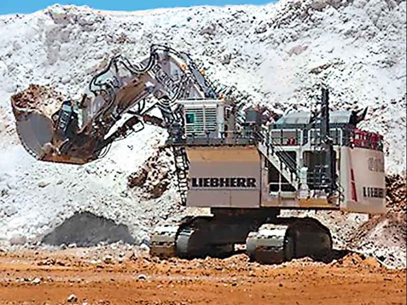 Excavator with a 42m3 bucket today