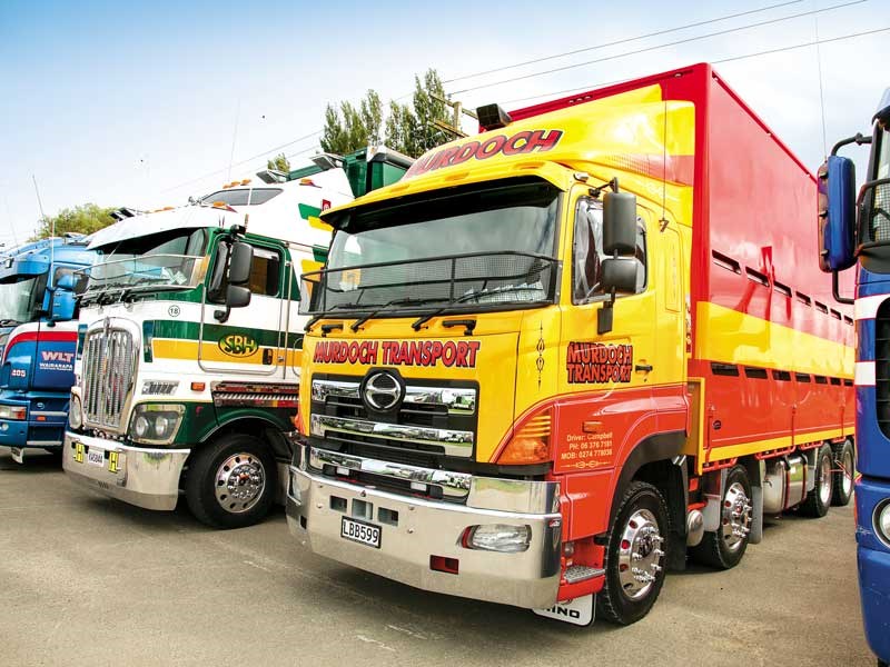 Murdoch Transport wins Best Hino at the Tui Trucks Stop 2018 show