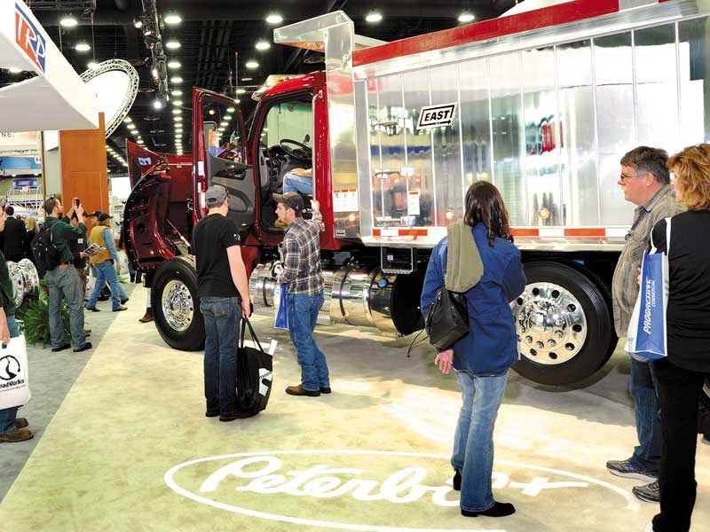 Peterbilt releases new Model 579 UltraLoft