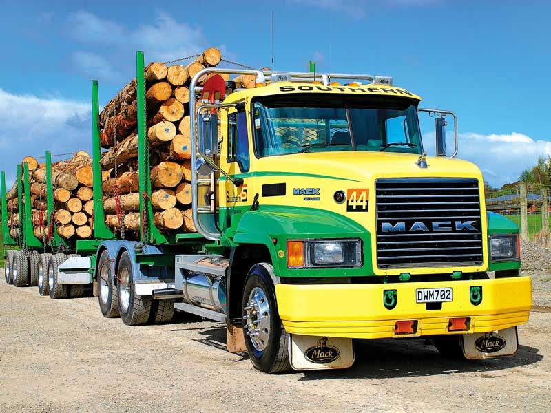 Southern Transport Part 2 A higher specd 470hp CH Mack was pictured at the Winton logging yard in 2007