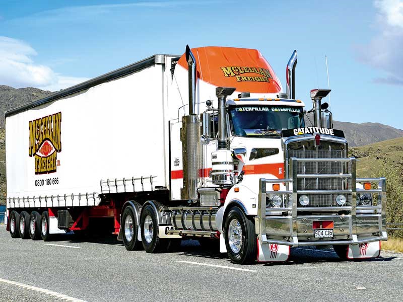 The coveted Star of the Show Award was won by McClellan Freight with their T904 which also won Best Kenworth